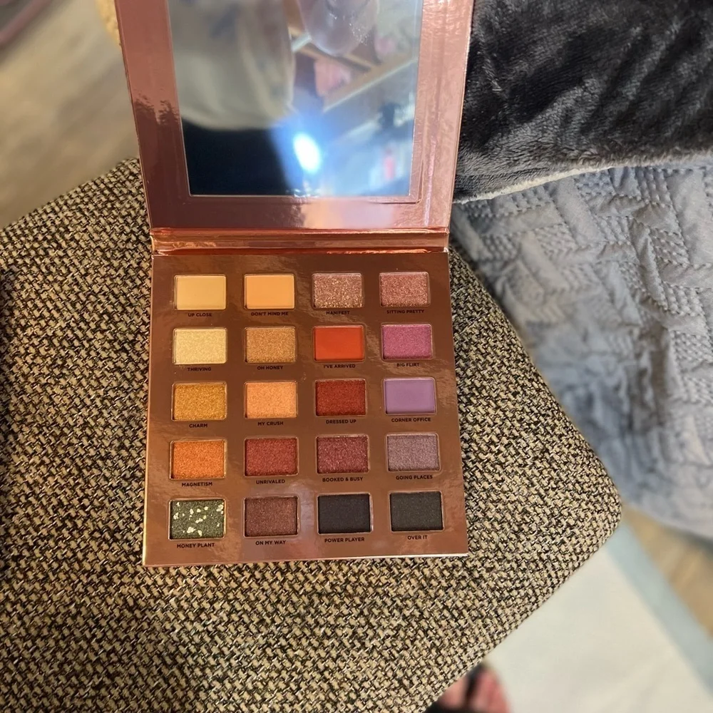 Palette by Iconic London​​​​